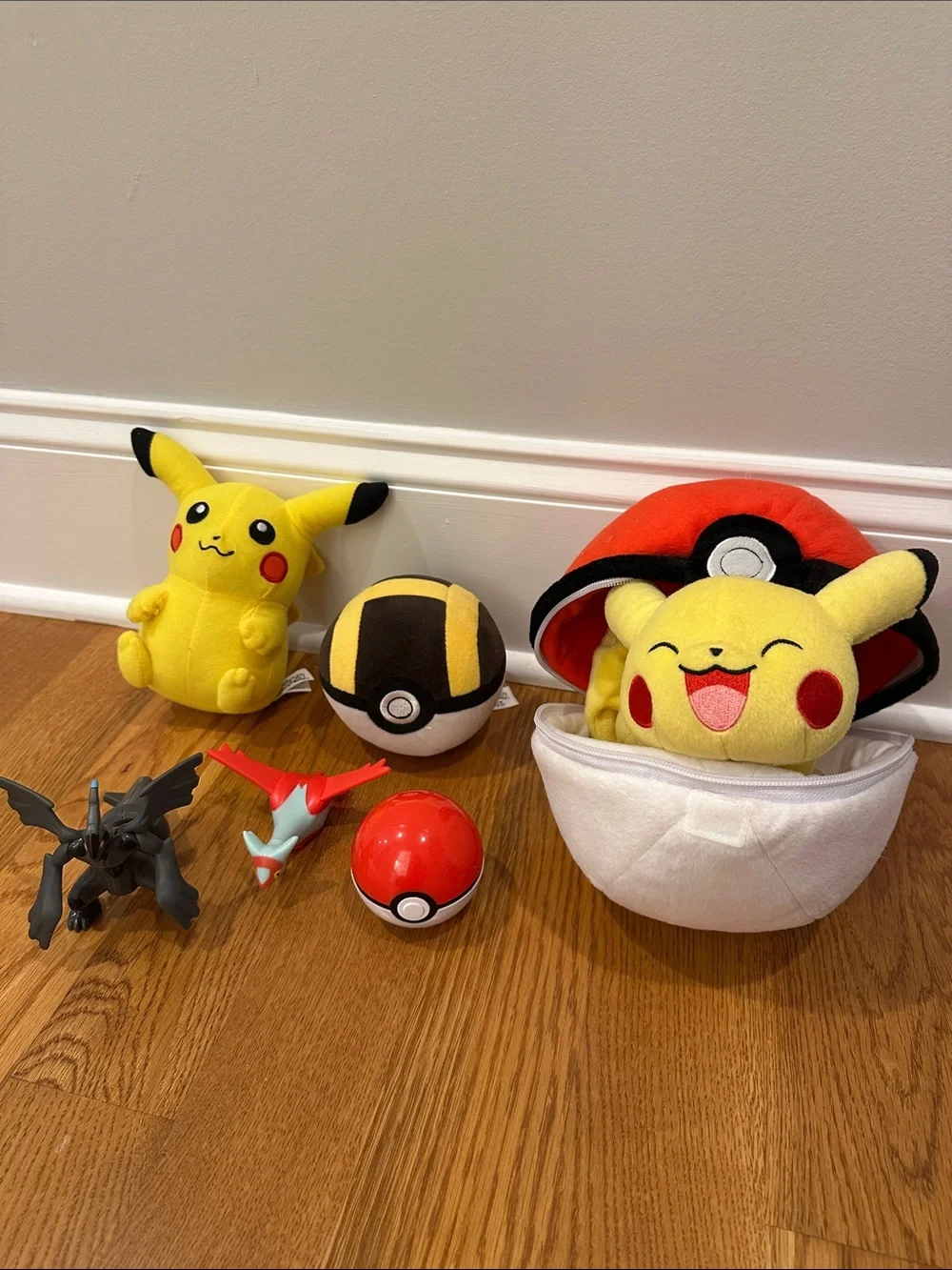 Pokémon Pikachu Plush Bundle with Poké Ball Accessory - Official Style